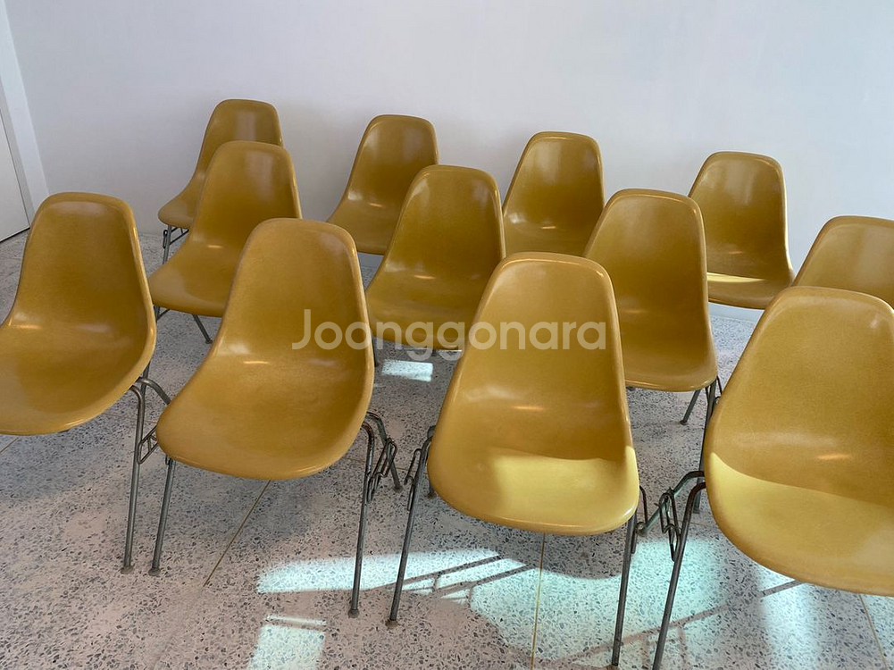 70s 임스체어 오커라이트--1