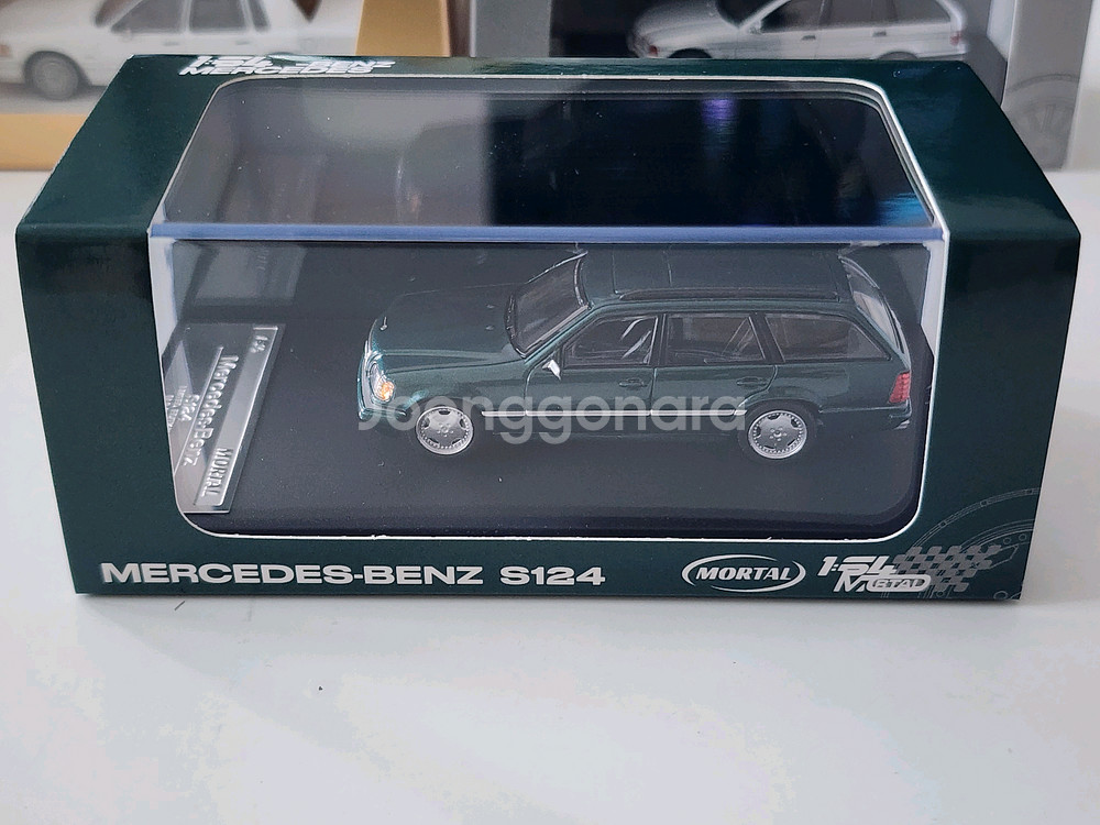 1:64 Mortal 벤츠 S124 그린 한정판 다이캐스트--5