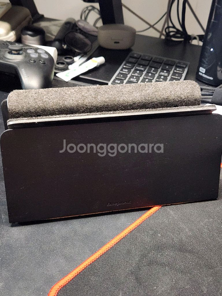 Ekeepment 우드도크 클램쉘 수직 노트북거치대--1