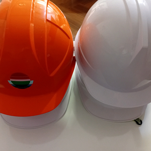 kc인증 안전모 4개(새거 3개있음)