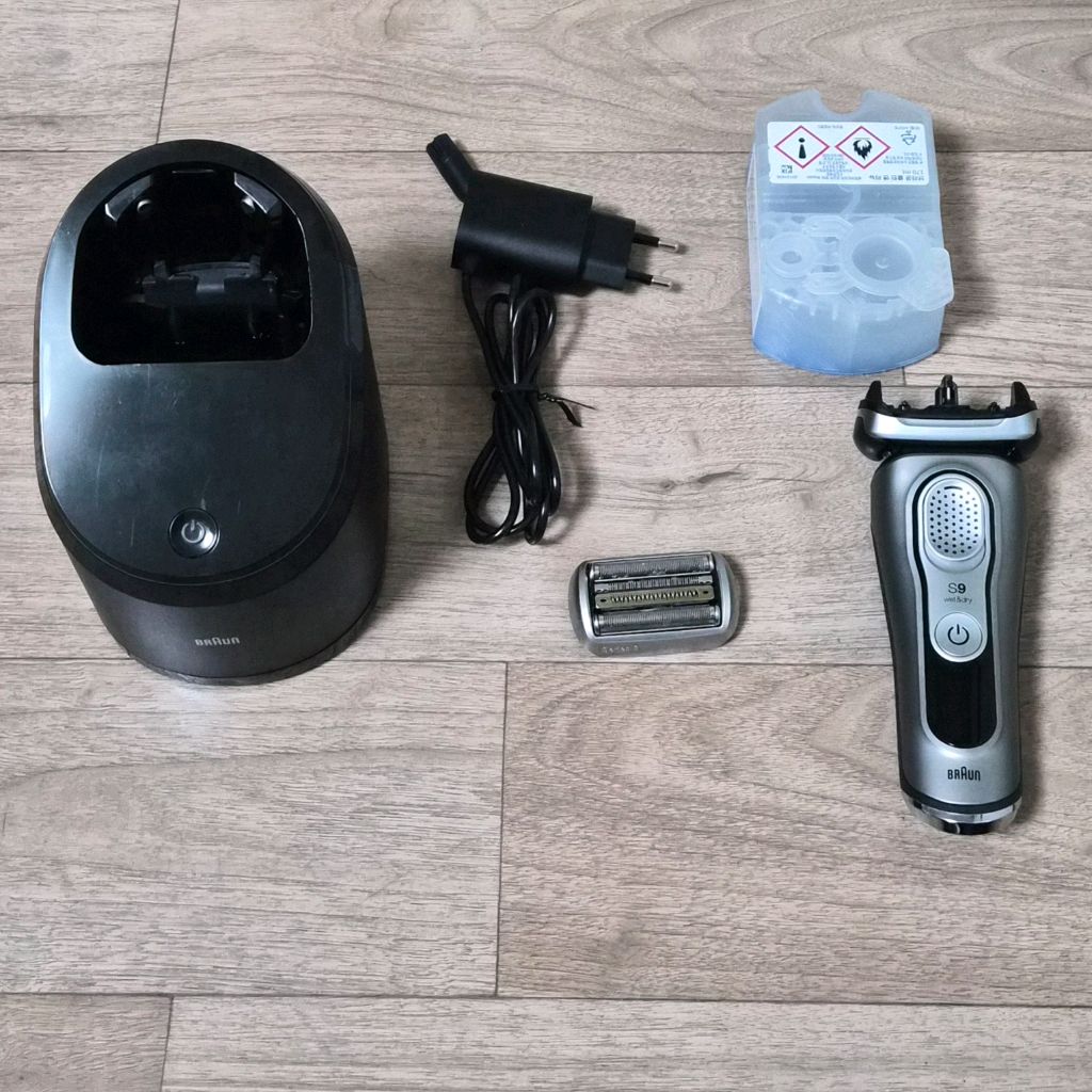 브라운 시리즈9 전기면도기 세트