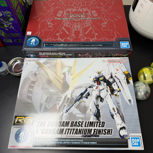 rg뉴건담 티타늄피니쉬 사자비 메카니컬클리어