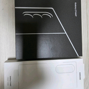 자급제 미개봉 갤럭시 Z폴드7 제트블랙 판매합니다