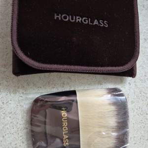 아워글래스 앰비언트 파우더 브러쉬