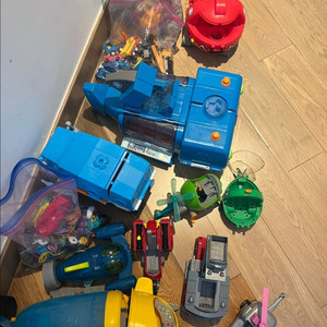 옥토넛 탐험선 및 피규어