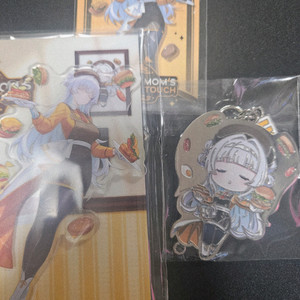 니케 맘스터치 콜라보 나유타 아크릴+메탈키링 포카2장 판매