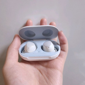 갤럭시 버즈 이어버드 fe