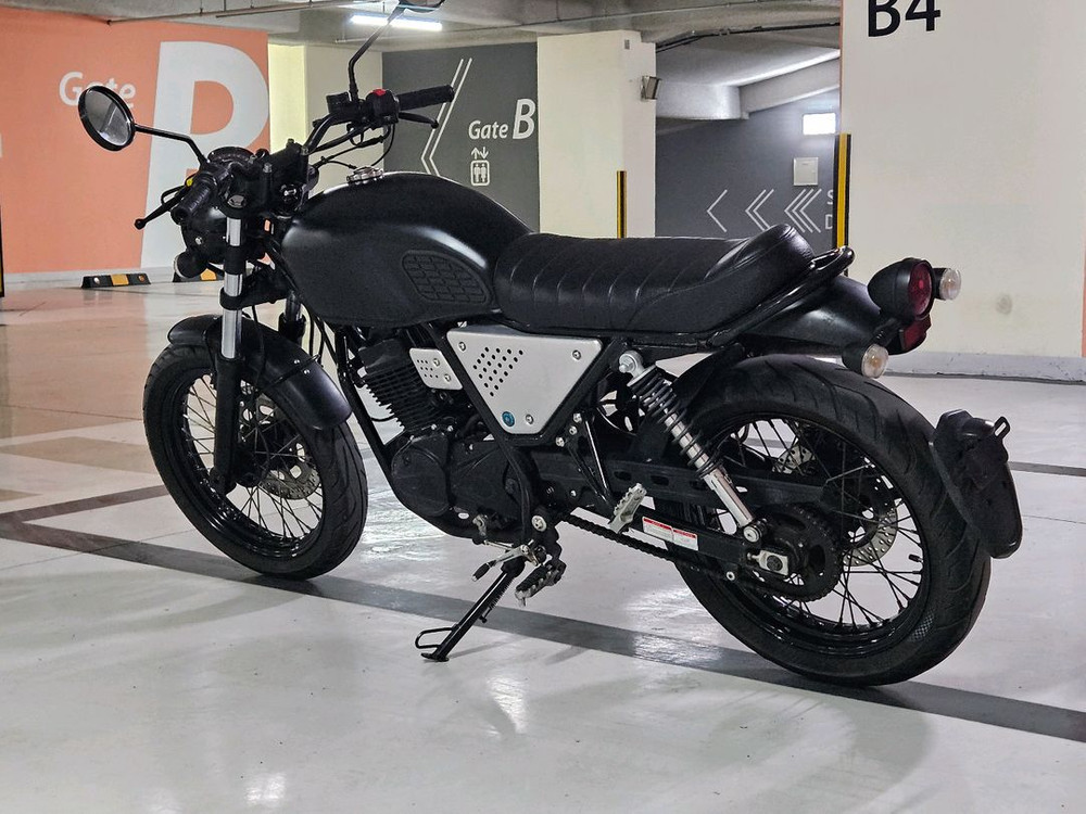 2022년식 부캐너125 블랙 12,416km--4