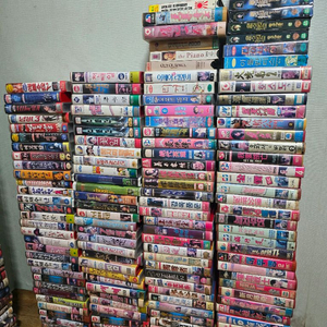 추억의 비디오테이프 3천원에 골라가세요