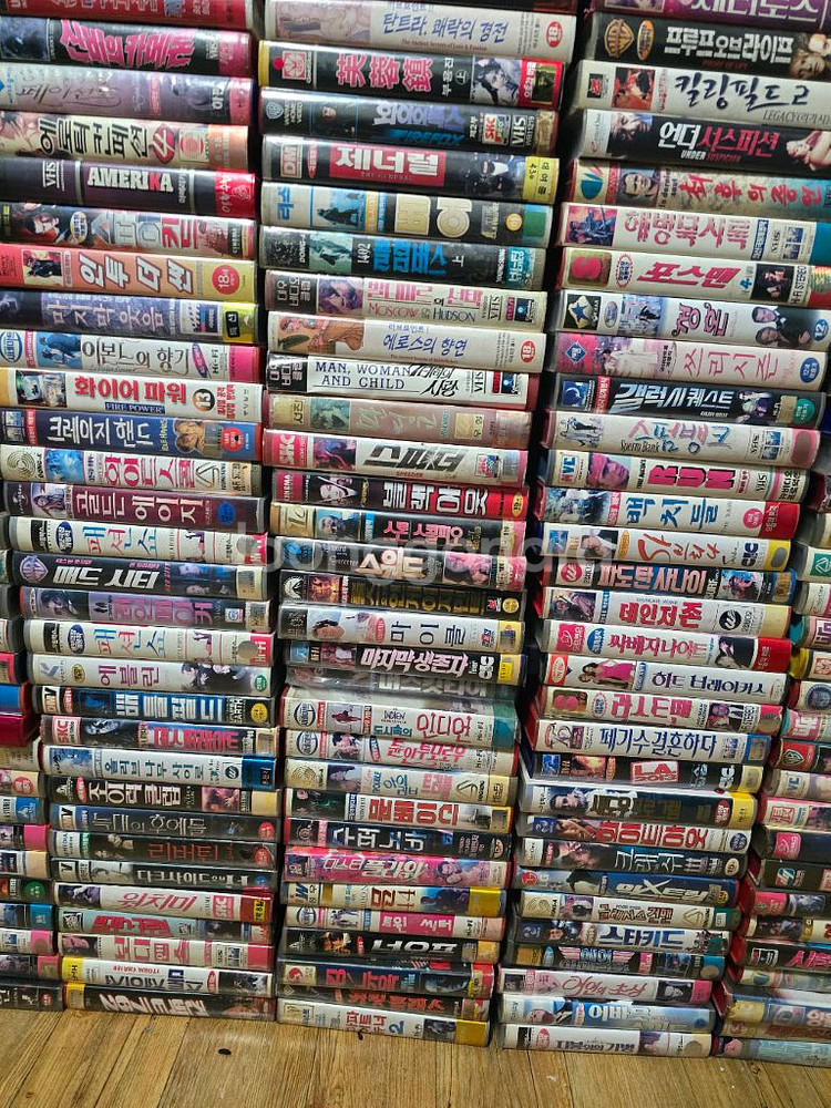 추억의 비디오테이프 3천원에 골라가세요--4