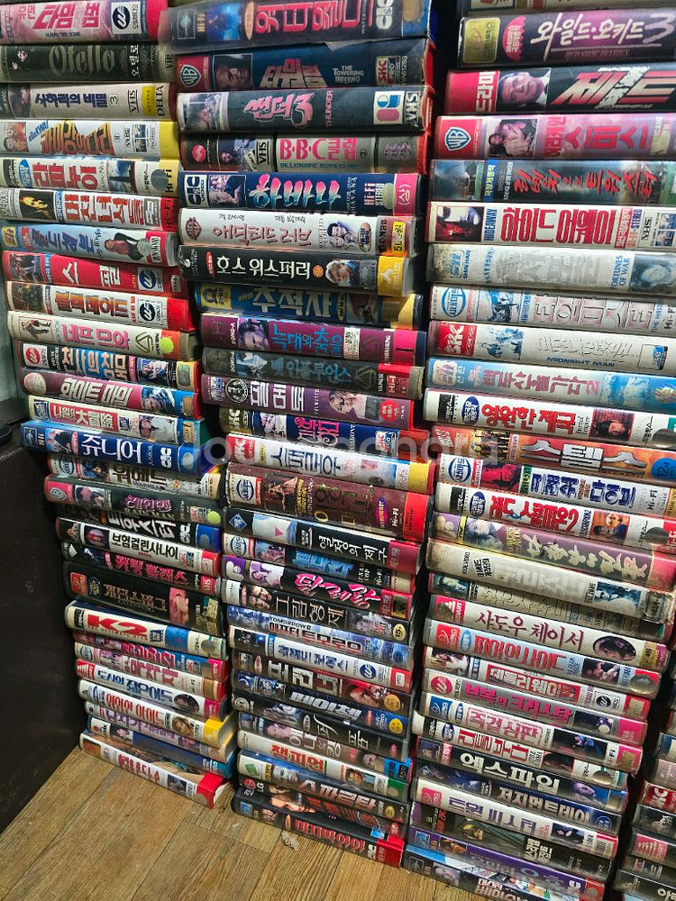 추억의 비디오테이프 3천원에 골라가세요--8