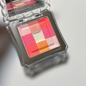 새상품) 질스튜어트 한정 블러셔 24호 로맨틱드레서