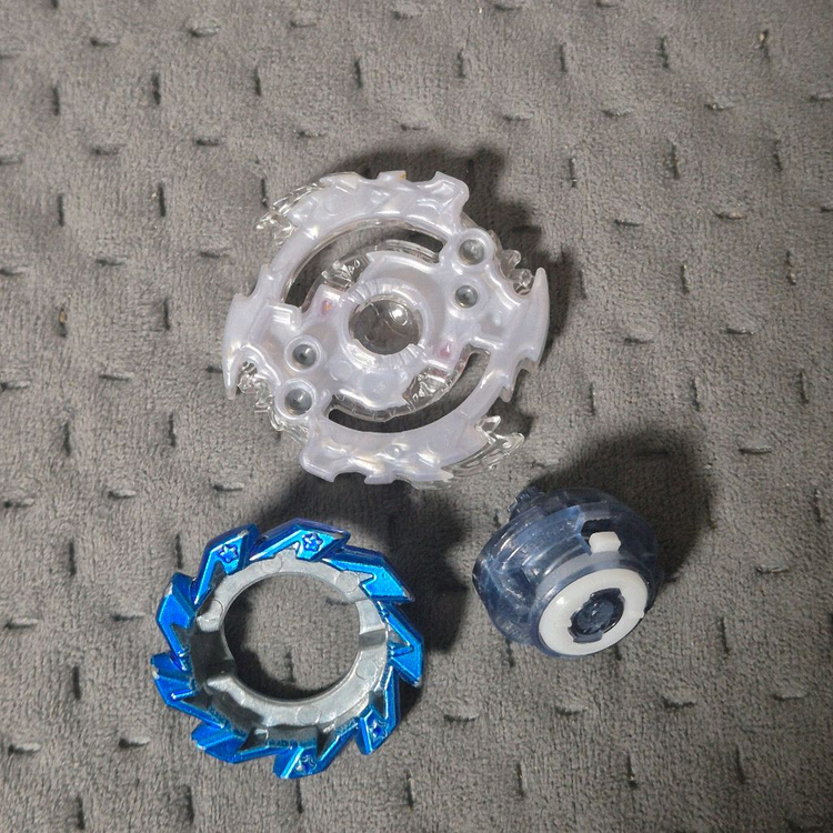 로스트 롱기누스 베이블레이드 버스트 이미지