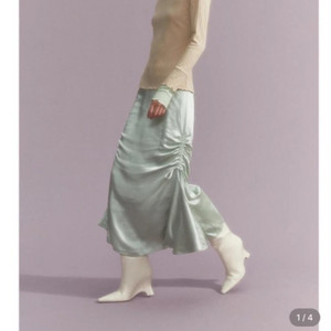 H&M 드로스트링 롱 스커트 라이트 그린 새틴 셔링 스커트