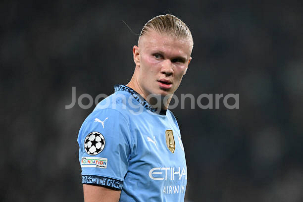 24-25 맨시티 홈 유니폼 엘링 홀란드--3