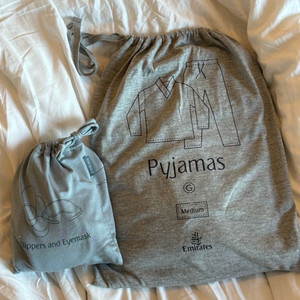 새상품미개봉)에미레이트항공 퍼스트 클래스 기내 라운지웨어 상하세트 남성용