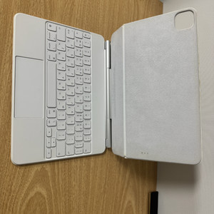 아이패드 프로 3세대 4세대 m1 매직키보드 에어5