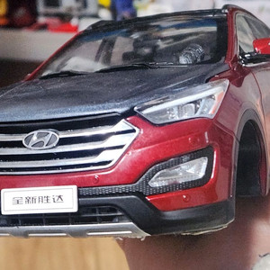 현대 싼타페 다이캐스트 1:18 대파품 판매합니다