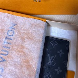 모노그램 카드지갑