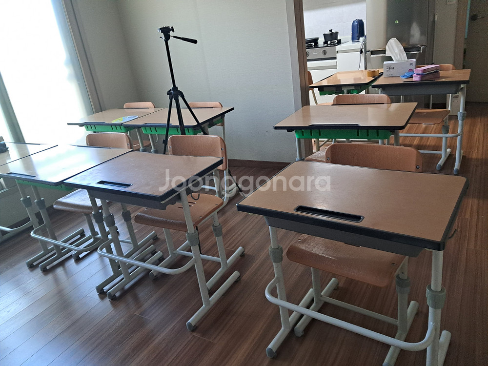 교원 학생책상 의자 세트 + 전자칠판--0