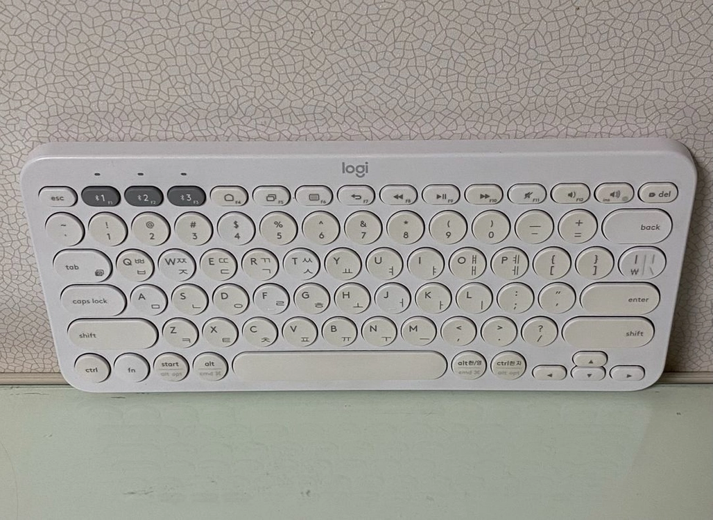 로지텍 K380 블루투스 키보드 화이트 이미지