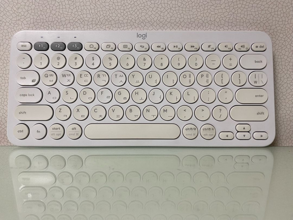 로지텍 K380 블루투스 키보드 화이트 이미지
