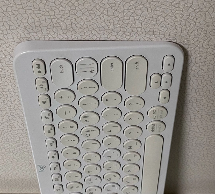 로지텍 K380 블루투스 키보드 화이트 이미지