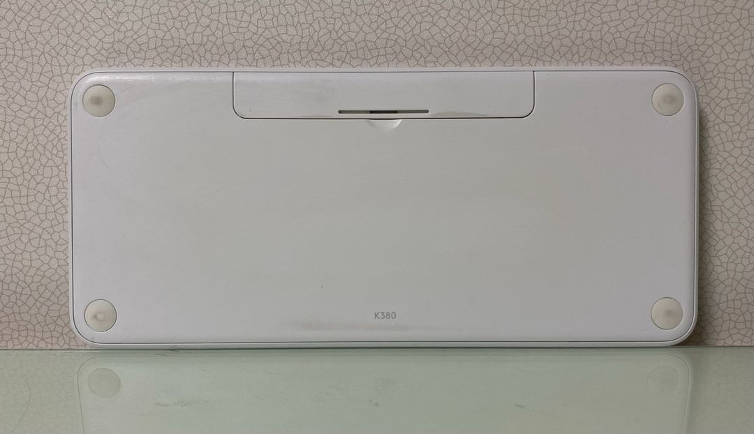 로지텍 K380 블루투스 키보드 화이트 이미지