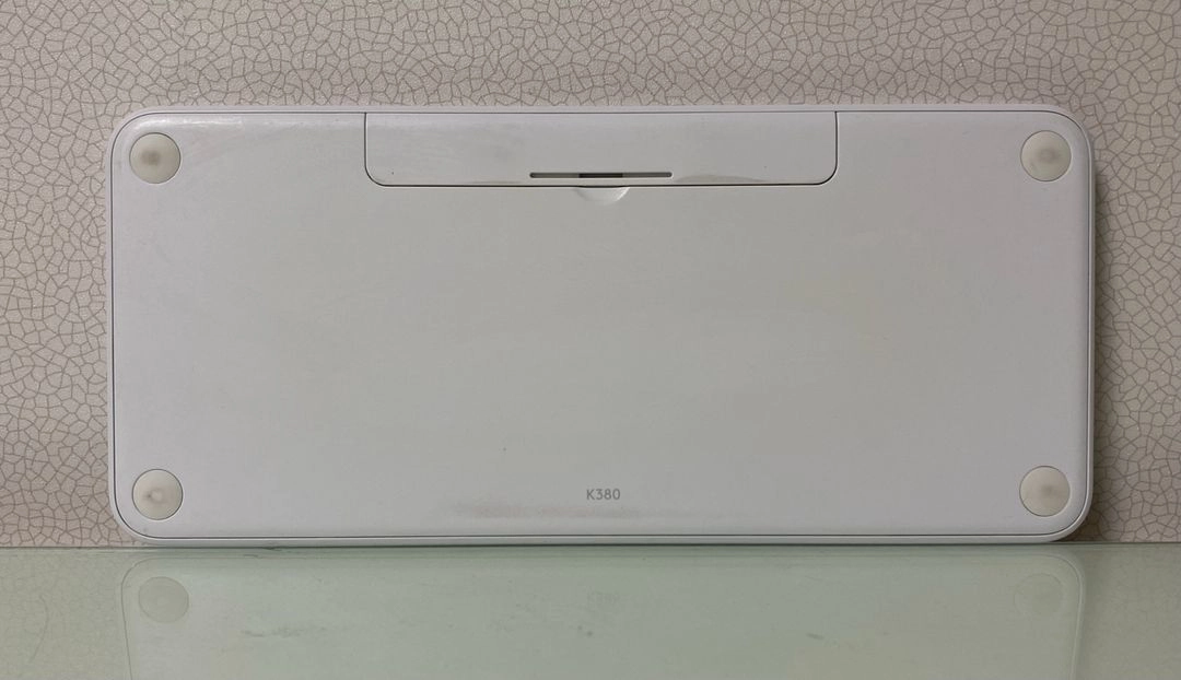 로지텍 K380 블루투스 키보드 화이트 이미지