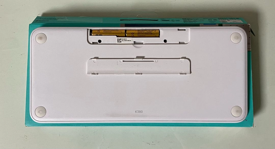 로지텍 K380 블루투스 키보드 화이트 이미지