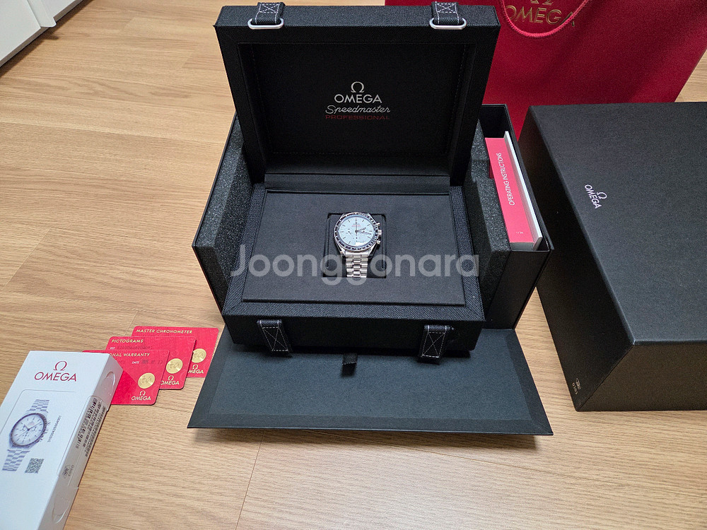 오메가 문워치 화이트 (스피드마스터)--8