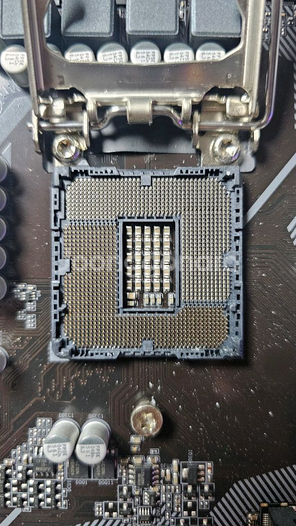 기가바이트 H470 HD3 메인보드 팔아요--1