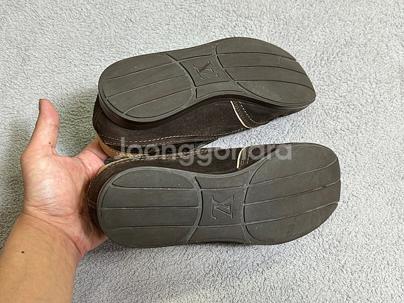 250 루이비통 벨크로 모노그램 스니커즈--6