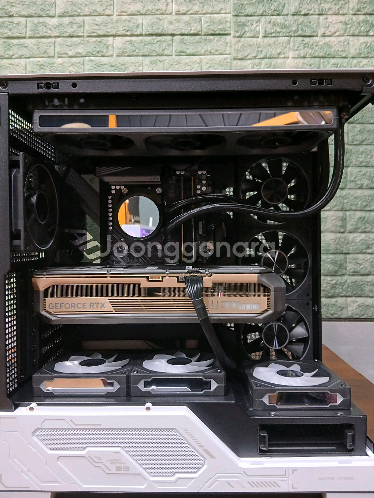 미사용 ) 9800X3D & RTX5070TI 컴퓨터 PC 판매--1