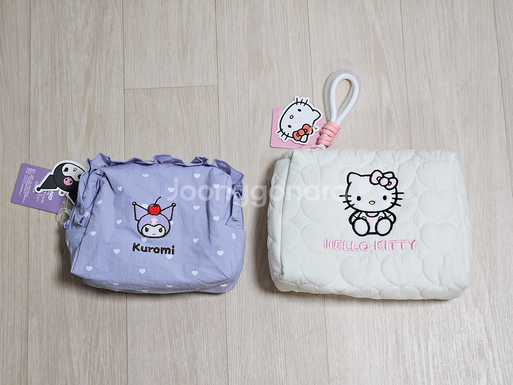 (새상품) 산리오 헬로키티 쿠로미 파우치--0