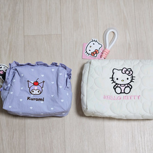 (새상품) 산리오 헬로키티 쿠로미 파우치