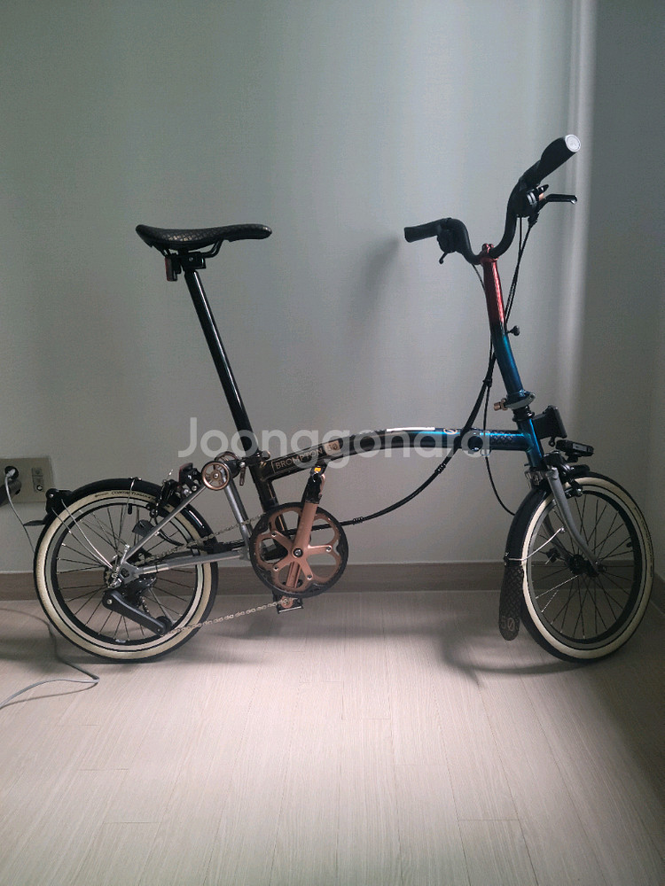 브롬톤 50주년 에디션 판매합니다 미사용--0