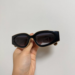 샤넬 CC로고 선글라스