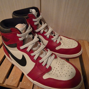 조던 1 레트로 하이 OG 시카고 2022