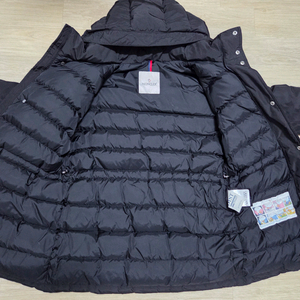 몽클레어 키즈 패딩 12