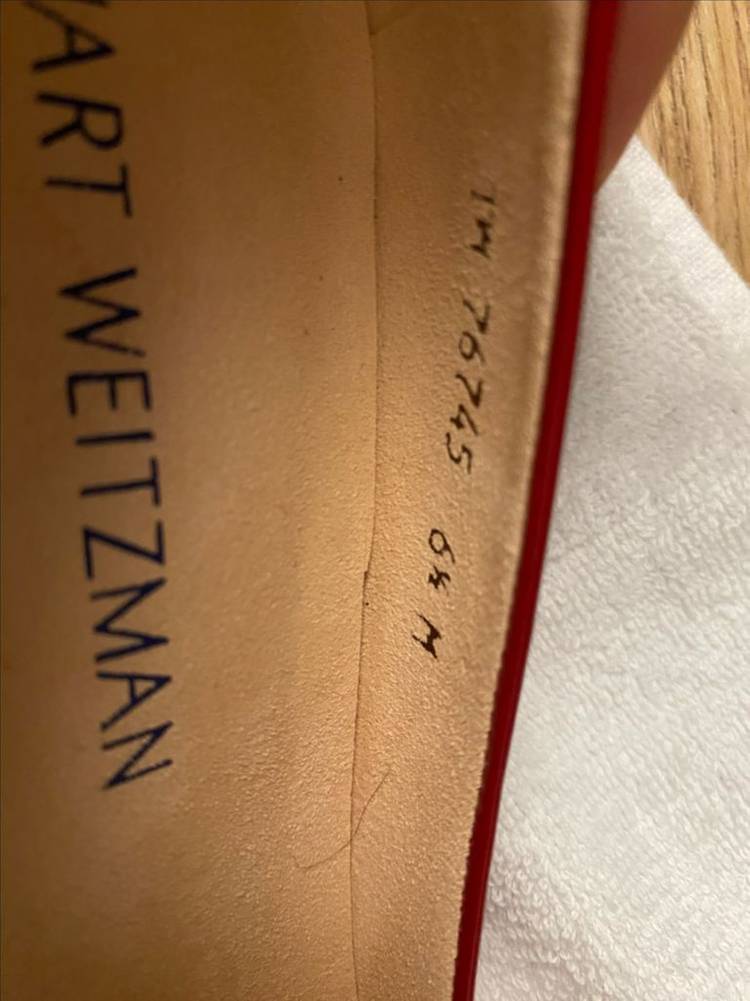 스튜어트 와이츠먼 골드굽 레드 펌프스 235--6