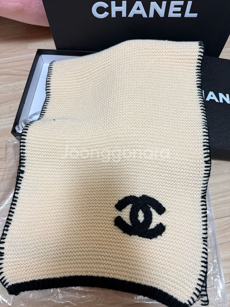 샤넬 니트 머플러--1