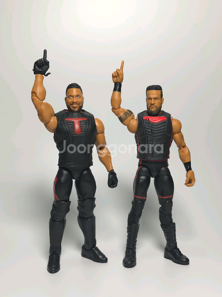 WWE 피규어 엘리트 118 통가로아, 타마통가--0