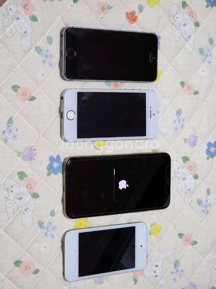 아이폰 SE 실버 스페이스그레이 XS 로즈골드 아이팟터치 4세대 화이트--0