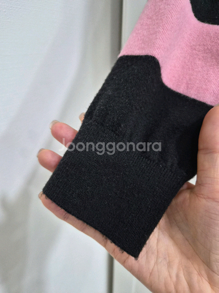 럭키슈에뜨 니트 팝니다.--5