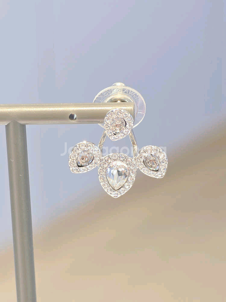 (새상품) 스와로브스키 귀걸이--6