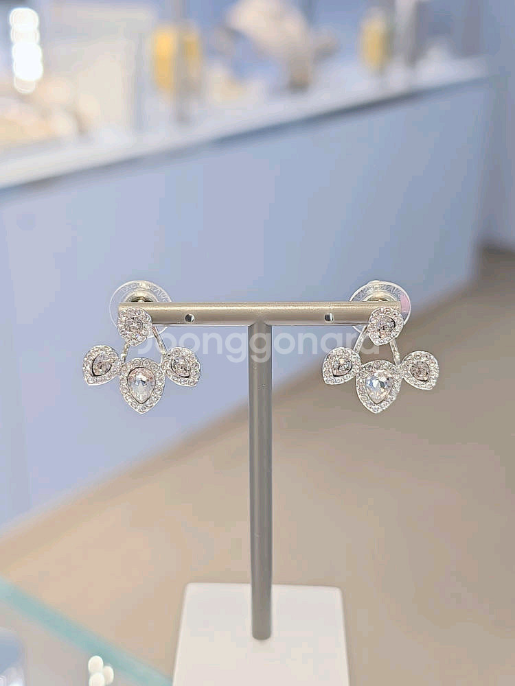 (새상품) 스와로브스키 귀걸이--4