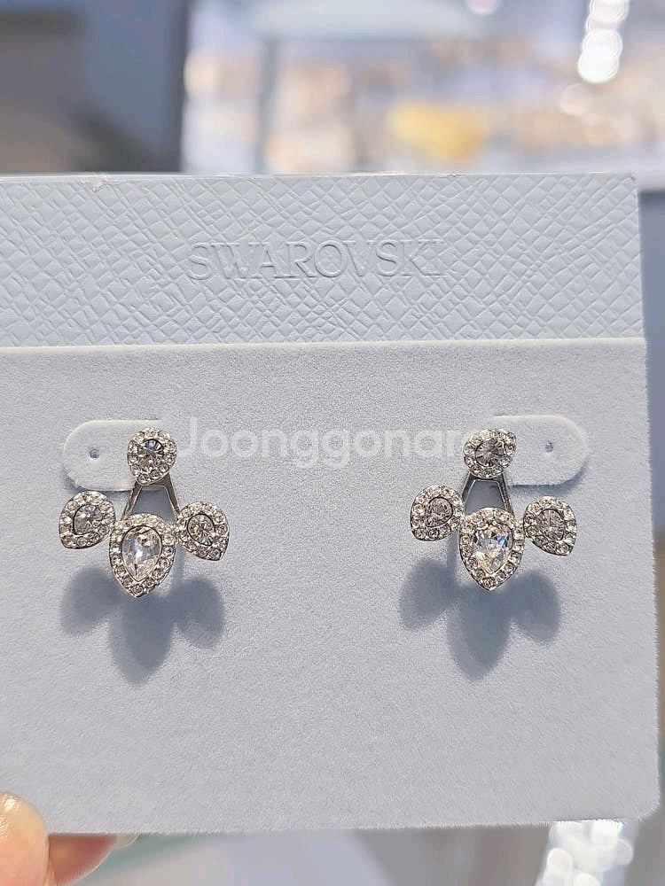 (새상품) 스와로브스키 귀걸이--9