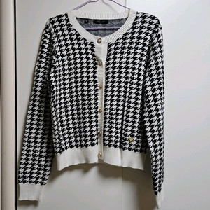 게스 흰검 니트 단추 가디건 M