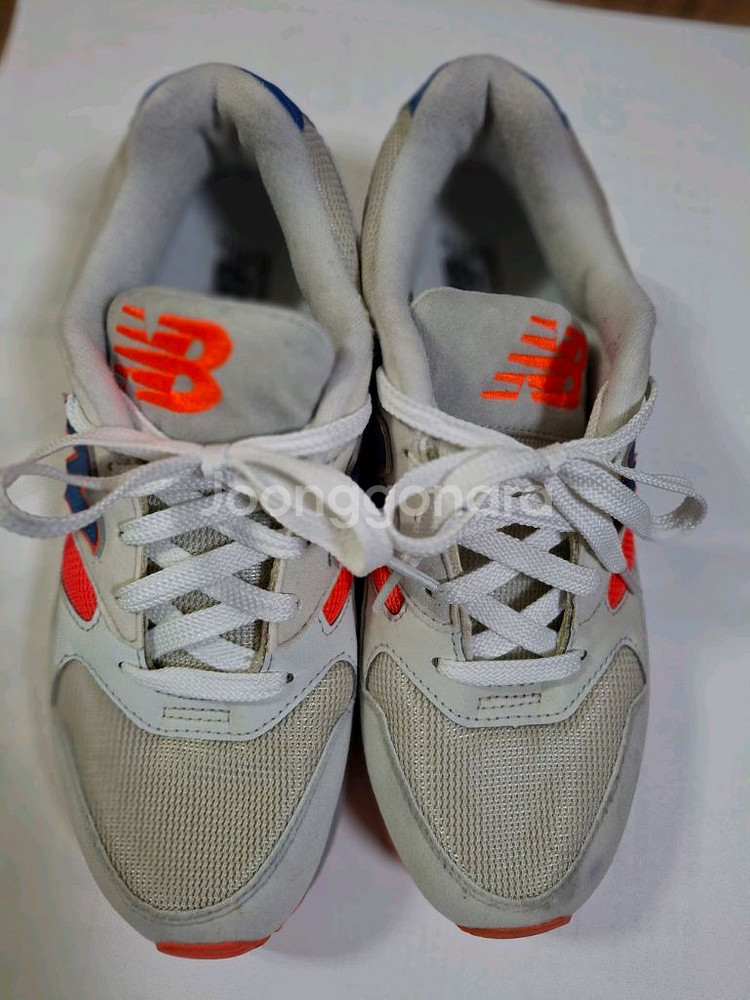 뉴발란스 운동화 250(245)사이즈--1